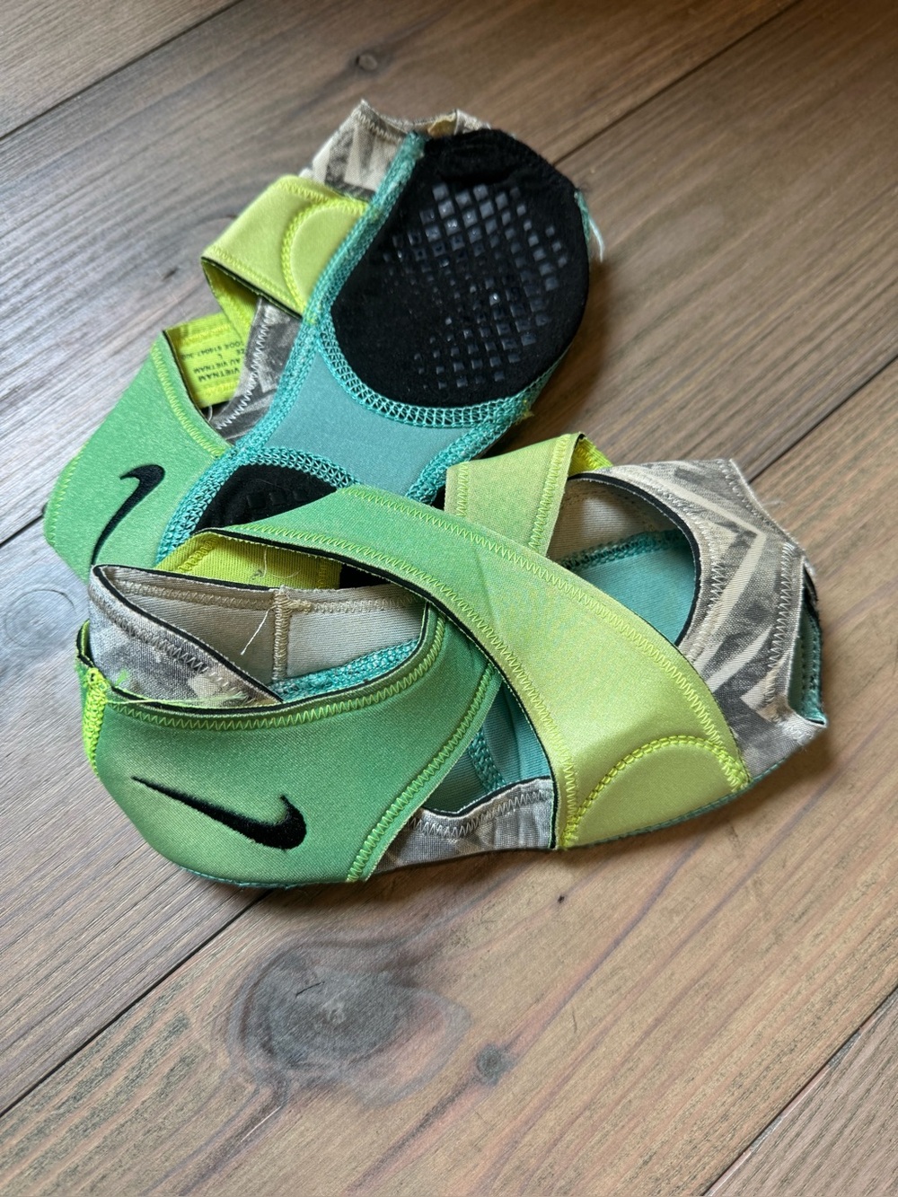 Nike Studio Wrap 4 shoes size Large